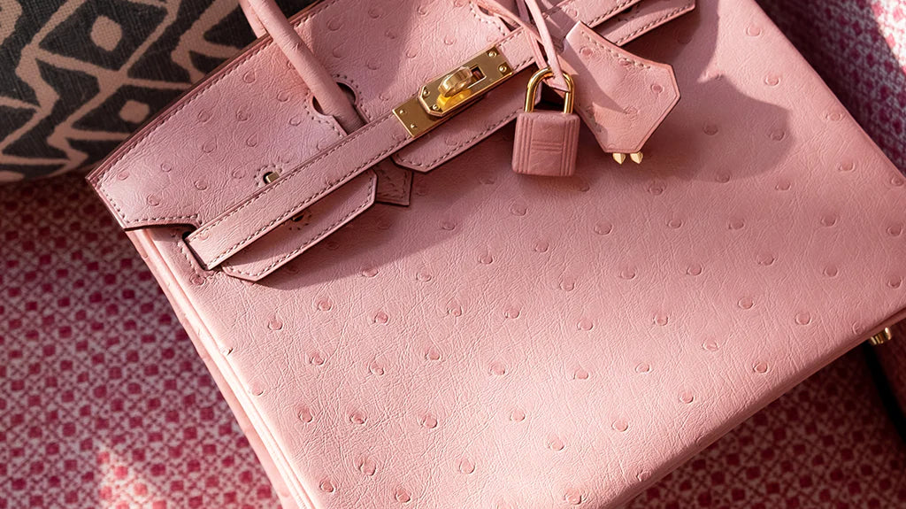 The Art of Gifting: Luxury Handbag Hooks for the Discerning Shopper